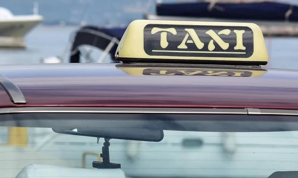 Χαλκίδα: Οδηγός ταξί θετικός στον κορoνοϊό, «έσπασε» την καραντίνα και δούλευε